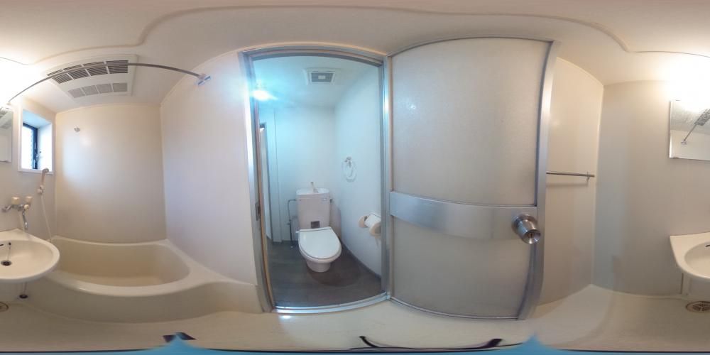 �o�X���[��