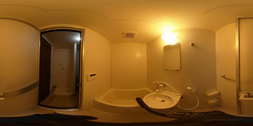 �o�X���[��