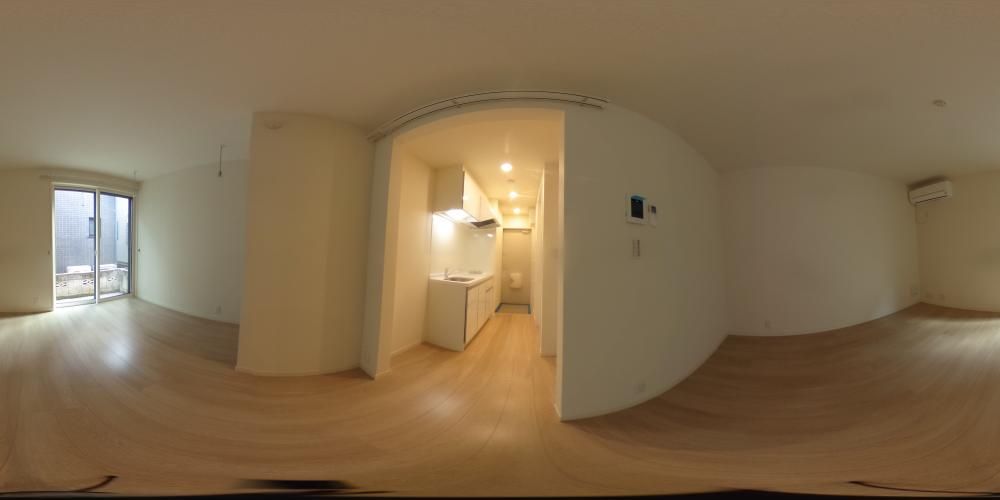 ���r���O