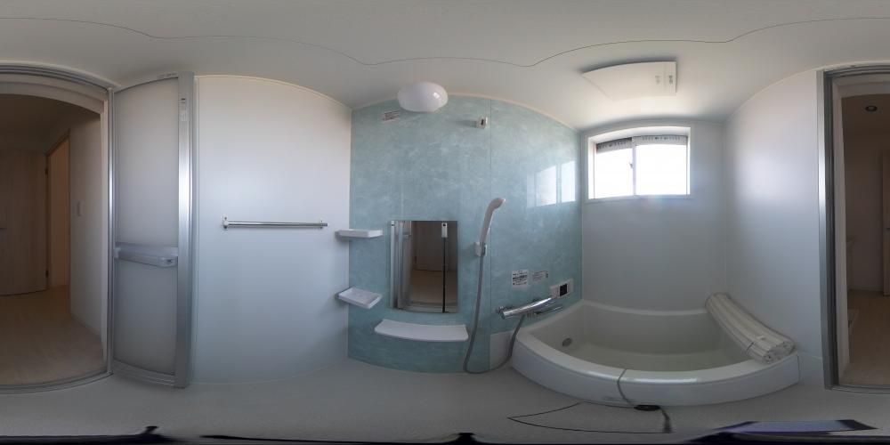 �o�X���[��