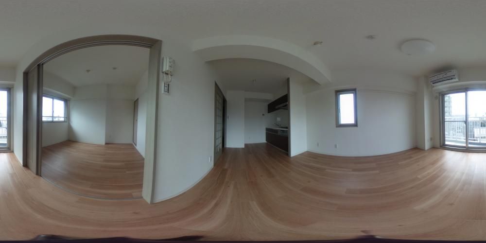 ���r���O