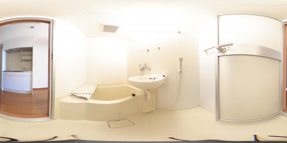 �o�X���[��