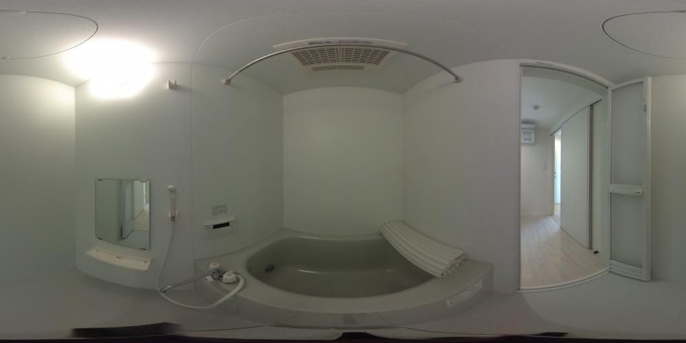 �o�X���[��