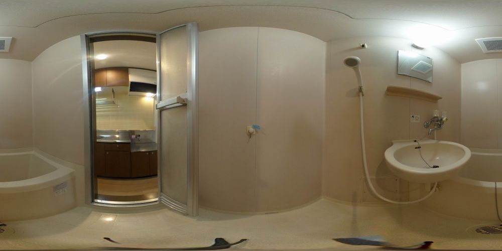 �o�X���[��