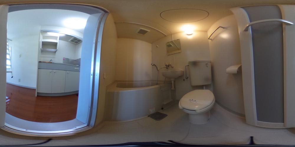 �o�X���[��