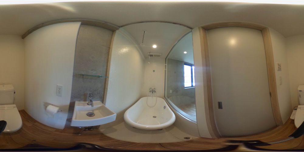 �o�X���[��