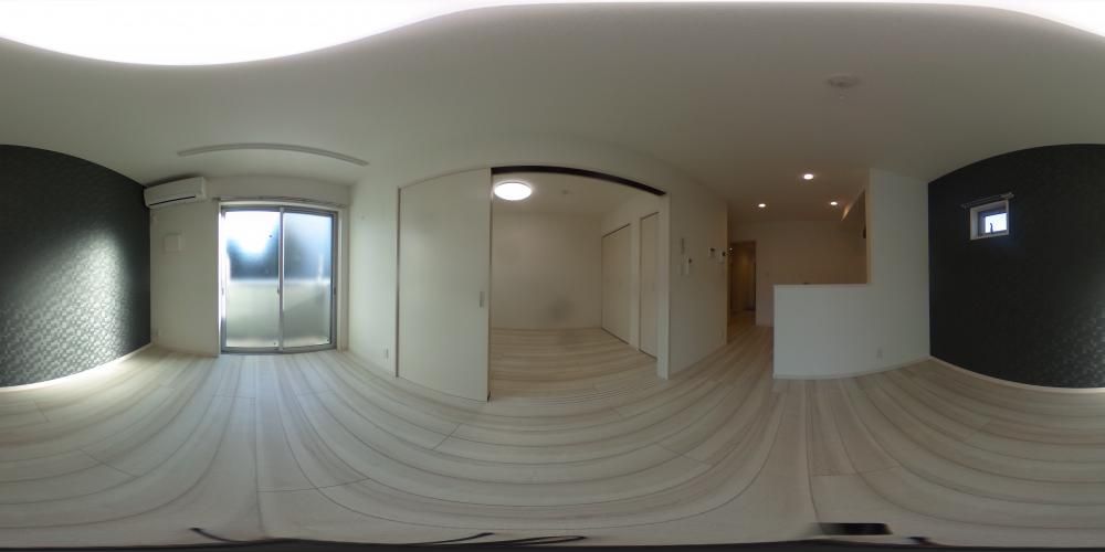 ���r���O