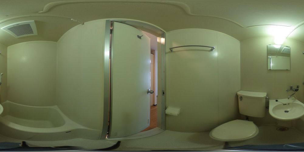 �o�X���[��