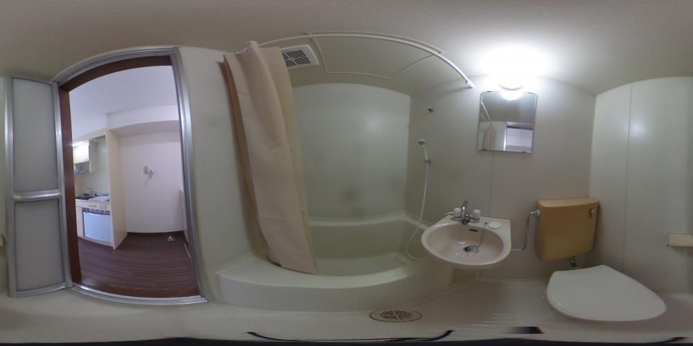 �o�X���[��